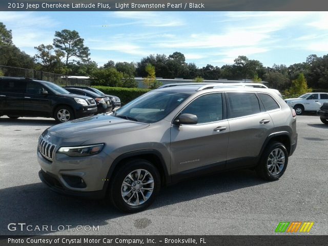 2019 Jeep Cherokee Latitude Plus in Light Brownstone Pearl