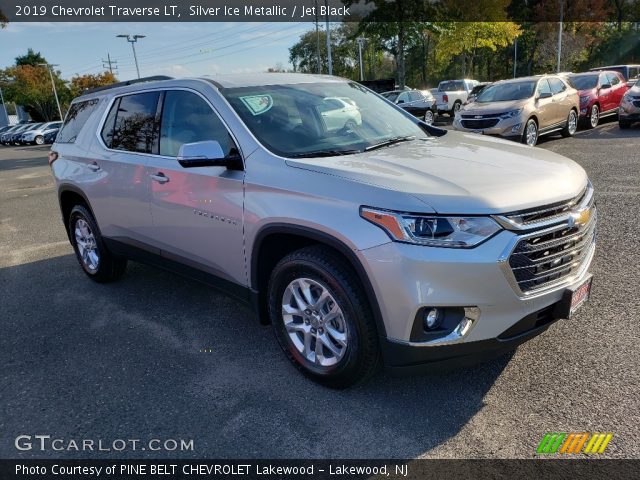 2019 Chevrolet Traverse LT in Silver Ice Metallic