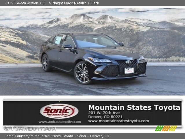 2019 Toyota Avalon XLE in Midnight Black Metallic