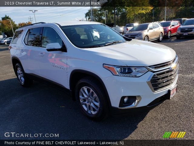 2019 Chevrolet Traverse LT in Summit White