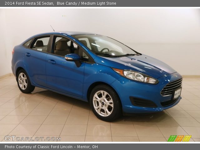 2014 Ford Fiesta SE Sedan in Blue Candy