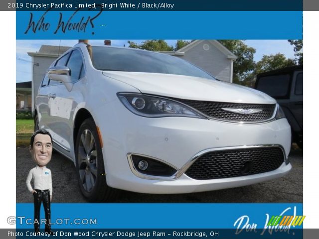 2019 Chrysler Pacifica Limited in Bright White