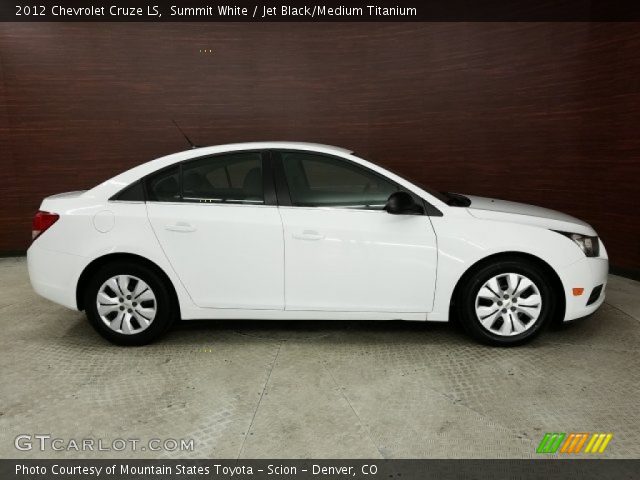 2012 Chevrolet Cruze LS in Summit White