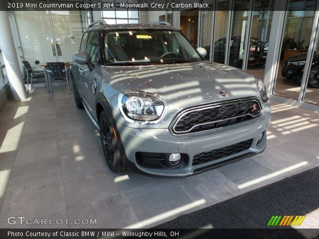 2019 Mini Countryman Cooper S All4 in Moonwalk Grey