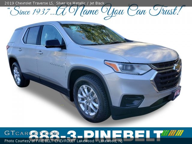 2019 Chevrolet Traverse LS in Silver Ice Metallic