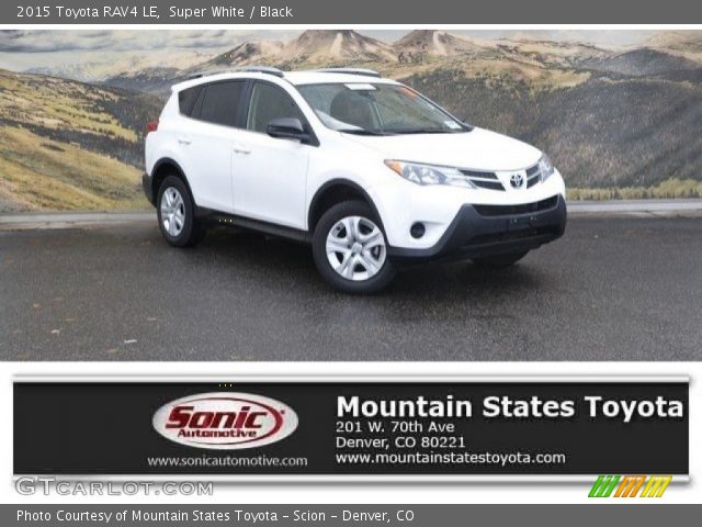 2015 Toyota RAV4 LE in Super White