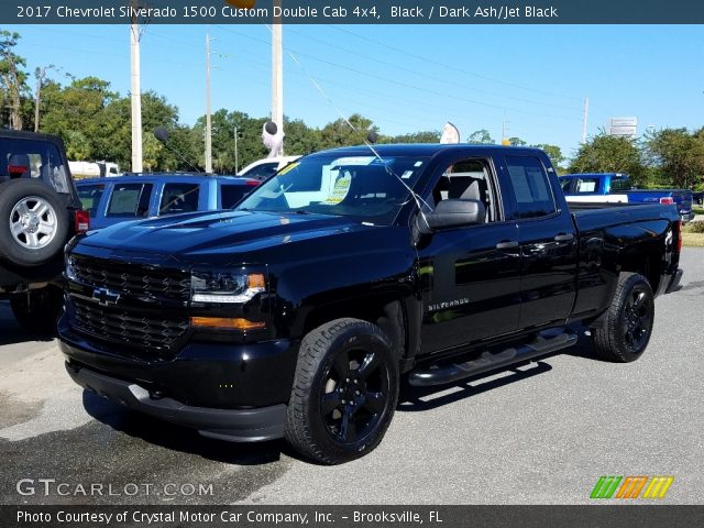 2017 Chevrolet Silverado 1500 Custom Double Cab 4x4 in Black