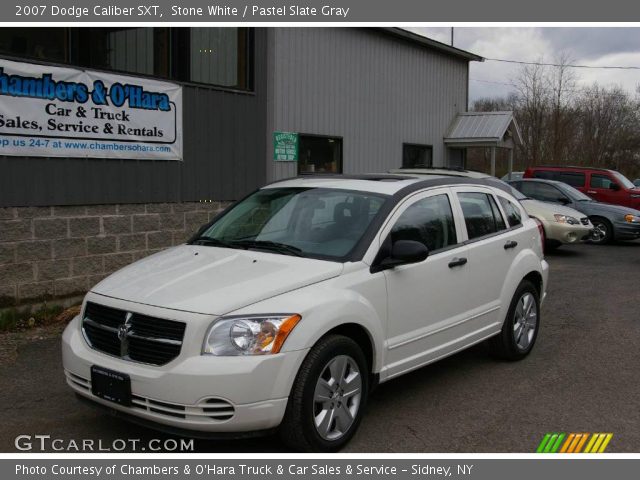 2007 Dodge Caliber SXT in Stone White