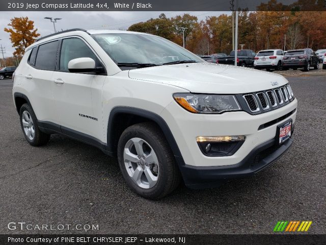 2019 Jeep Compass Latitude 4x4 in White