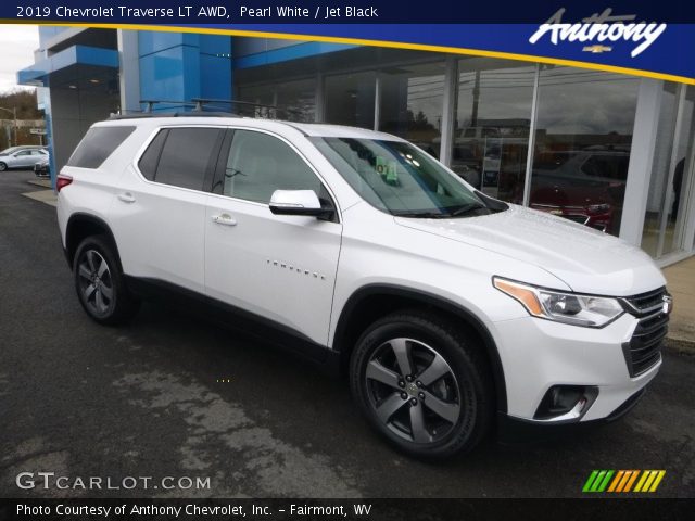 2019 Chevrolet Traverse LT AWD in Pearl White
