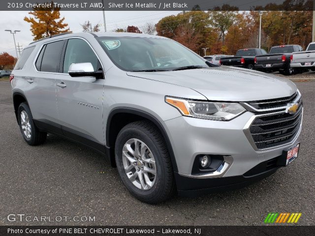 2019 Chevrolet Traverse LT AWD in Silver Ice Metallic