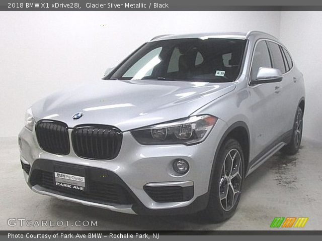 2018 BMW X1 xDrive28i in Glacier Silver Metallic