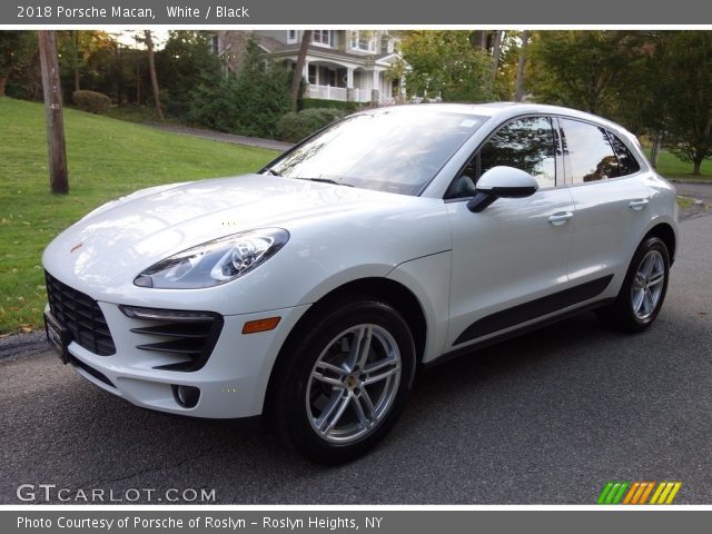 2018 Porsche Macan  in White