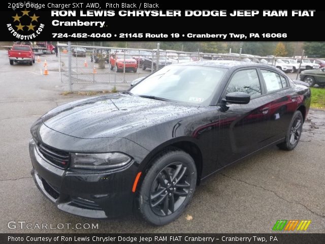 2019 Dodge Charger SXT AWD in Pitch Black