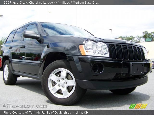 2007 Jeep Grand Cherokee Laredo 4x4 in Black
