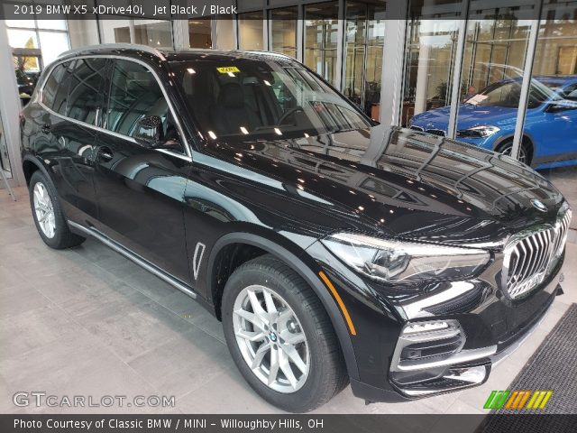2019 BMW X5 xDrive40i in Jet Black