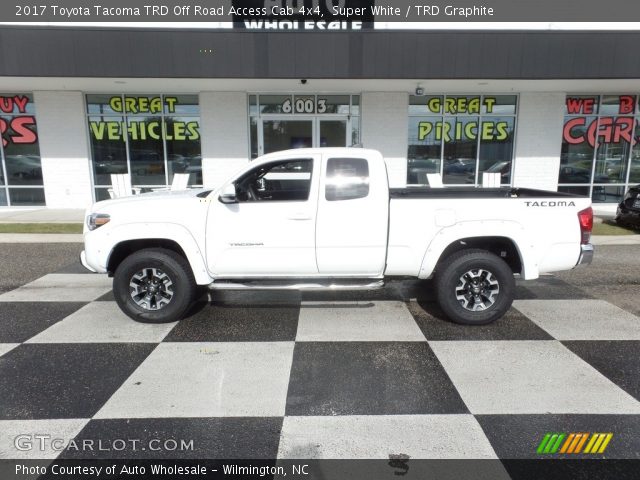 2017 Toyota Tacoma TRD Off Road Access Cab 4x4 in Super White