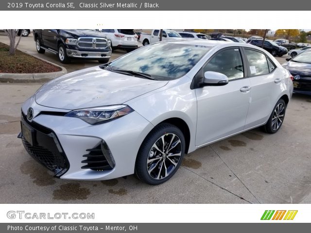 2019 Toyota Corolla SE in Classic Silver Metallic