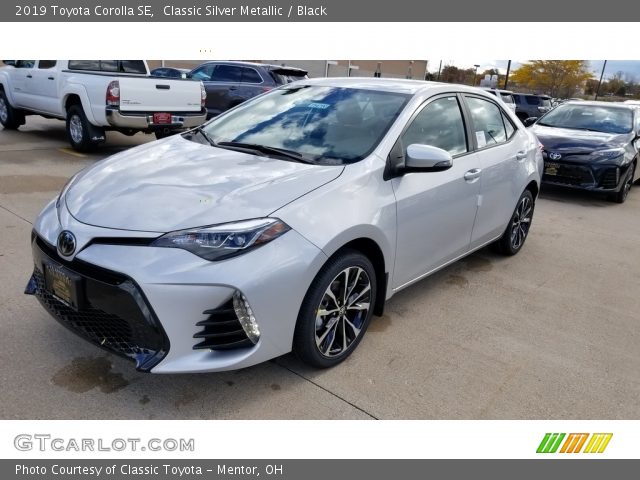 2019 Toyota Corolla SE in Classic Silver Metallic