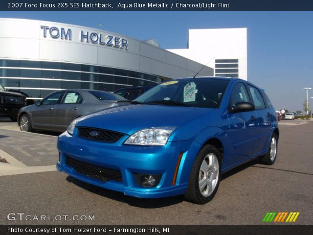 2007 Ford Focus ZX5 SES Hatchback in Aqua Blue Metallic