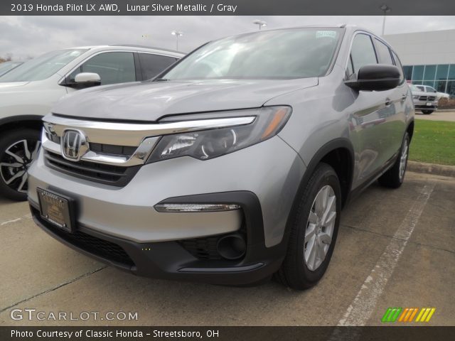 2019 Honda Pilot LX AWD in Lunar Silver Metallic