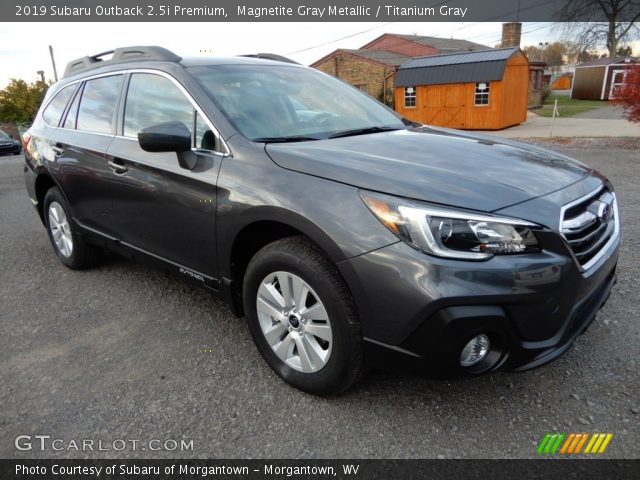 2019 Subaru Outback 2.5i Premium in Magnetite Gray Metallic