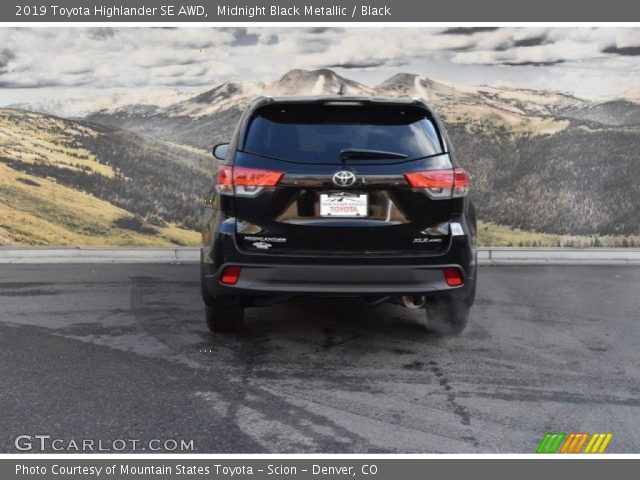 2019 Toyota Highlander SE AWD in Midnight Black Metallic