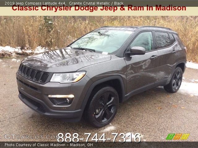 2019 Jeep Compass Latitude 4x4 in Granite Crystal Metallic