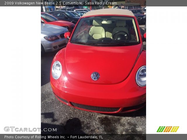 2009 Volkswagen New Beetle 2.5 Convertible in Salsa Red
