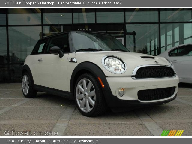 2007 Mini Cooper S Hardtop in Pepper White