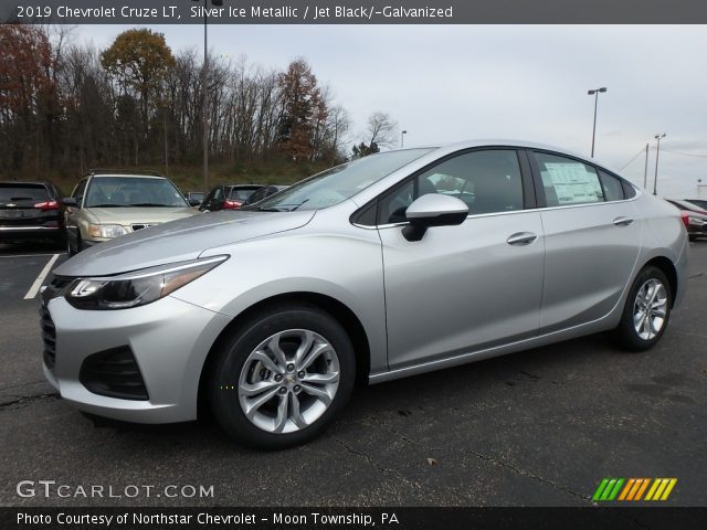 2019 Chevrolet Cruze LT in Silver Ice Metallic