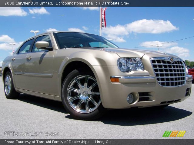 2008 Chrysler 300 Limited in Light Sandstone Metallic