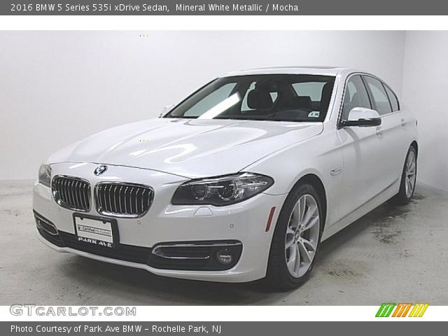 2016 BMW 5 Series 535i xDrive Sedan in Mineral White Metallic