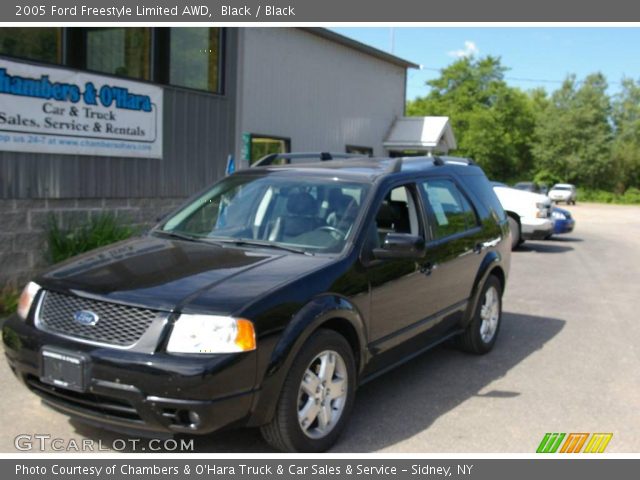 2005 Ford Freestyle Limited AWD in Black