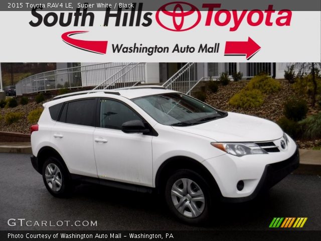 2015 Toyota RAV4 LE in Super White