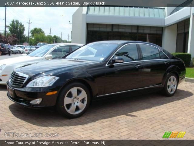 2007 Mercedes-Benz S 550 4Matic Sedan in Black