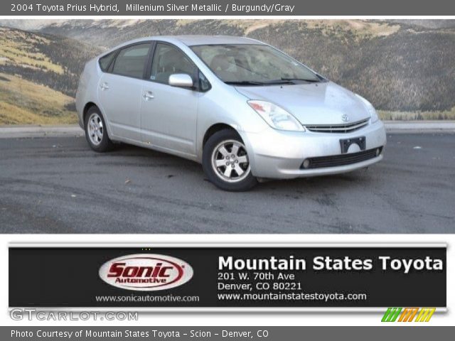 2004 Toyota Prius Hybrid in Millenium Silver Metallic