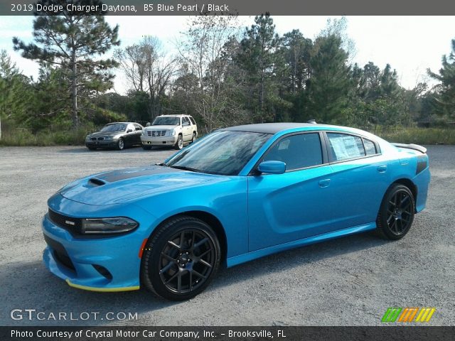 2019 Dodge Charger Daytona in B5 Blue Pearl
