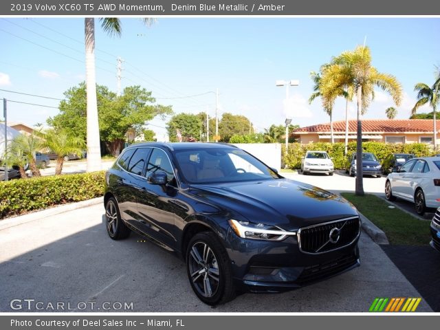 2019 Volvo XC60 T5 AWD Momentum in Denim Blue Metallic