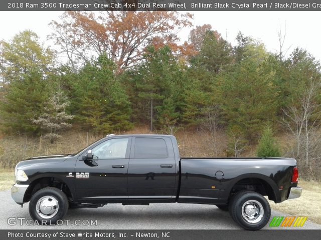 2018 Ram 3500 Tradesman Crew Cab 4x4 Dual Rear Wheel in Brilliant Black Crystal Pearl