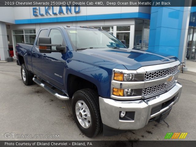 2019 Chevrolet Silverado 2500HD LT Double Cab 4WD in Deep Ocean Blue Metallic