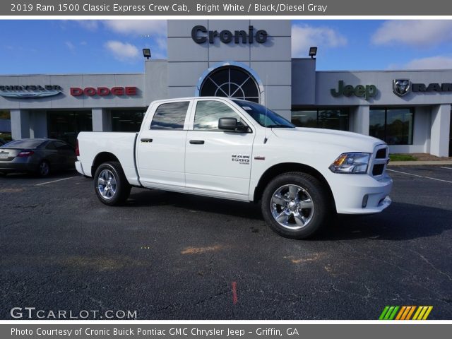 2019 Ram 1500 Classic Express Crew Cab in Bright White