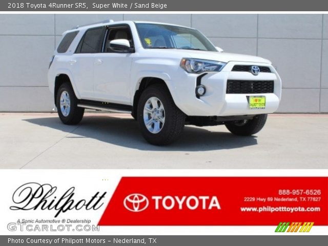 2018 Toyota 4Runner SR5 in Super White