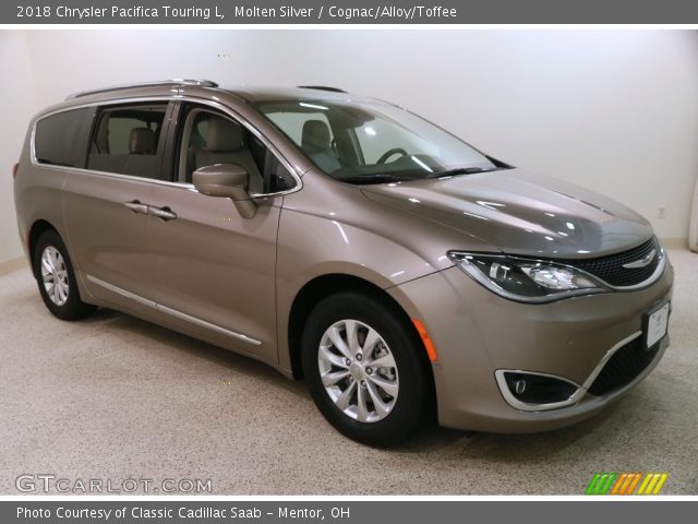 2018 Chrysler Pacifica Touring L in Molten Silver