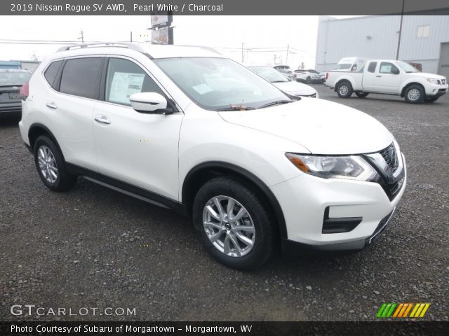 2019 Nissan Rogue SV AWD in Pearl White