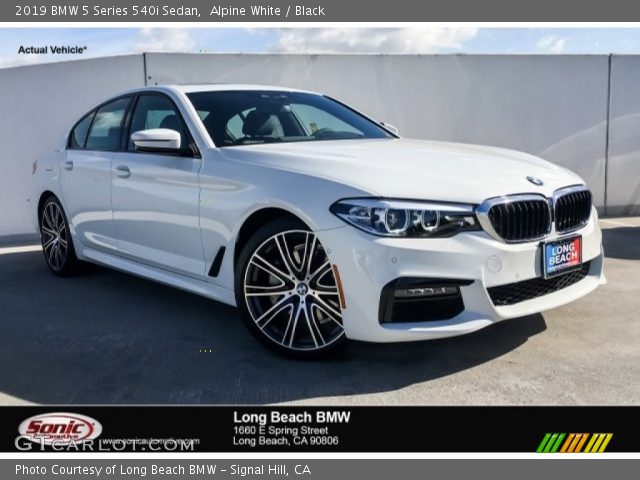 2019 BMW 5 Series 540i Sedan in Alpine White