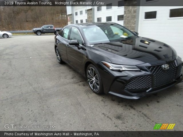 2019 Toyota Avalon Touring in Midnight Black Metallic