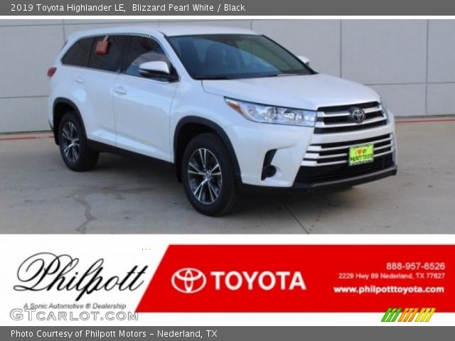 2019 Toyota Highlander LE in Blizzard Pearl White