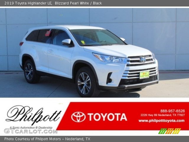 2019 Toyota Highlander LE in Blizzard Pearl White