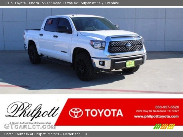 2019 Toyota Tundra TSS Off Road CrewMax in Super White